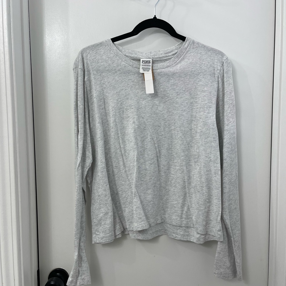 PINK Victoria's Secret Light Gray Long Sleeve Crop Top